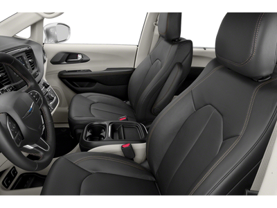 2019 Chrysler Pacifica Touring Plus 27W w/ Cold Weather Pkg