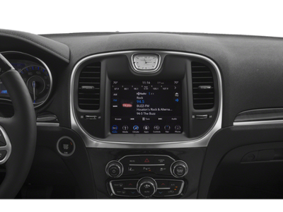 2018 Chrysler 300 Limited AWD w/ Nav & Panorama Roof