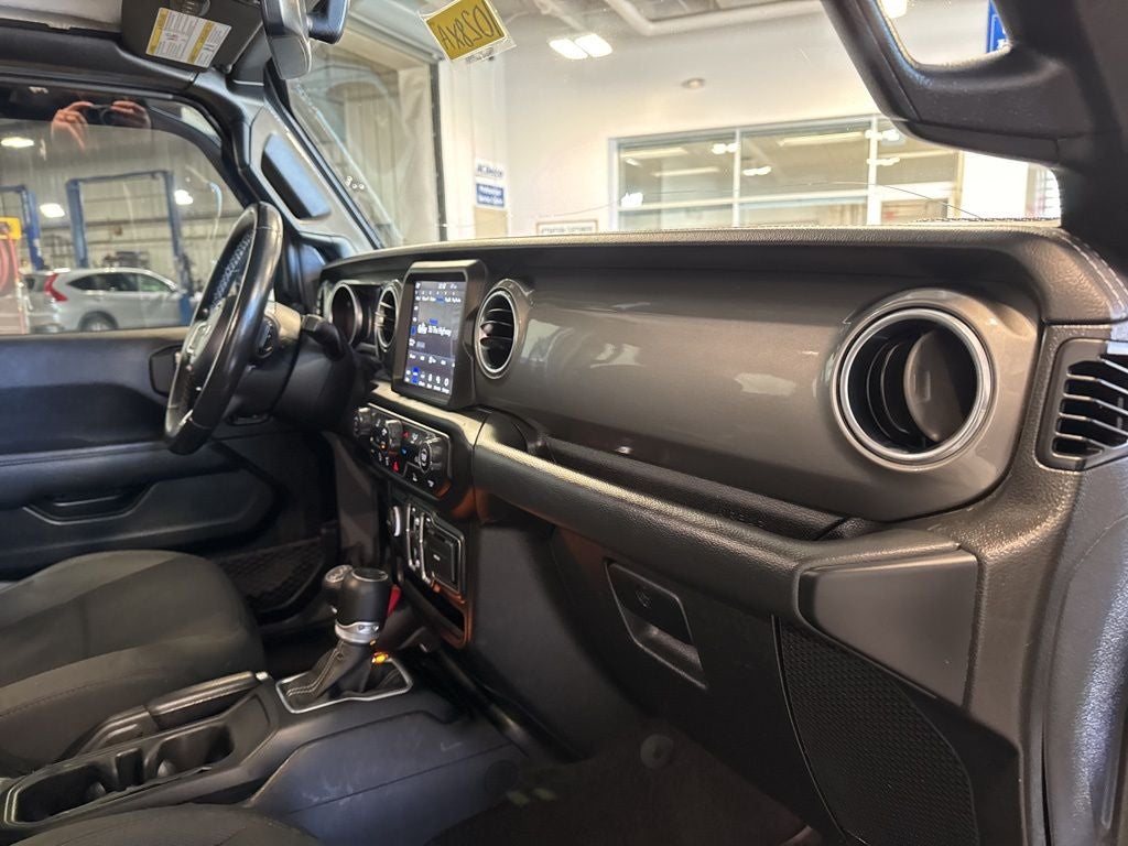 2021 Jeep Wrangler Unlimited Sahara Hard Top w/ Nav & Sound Group