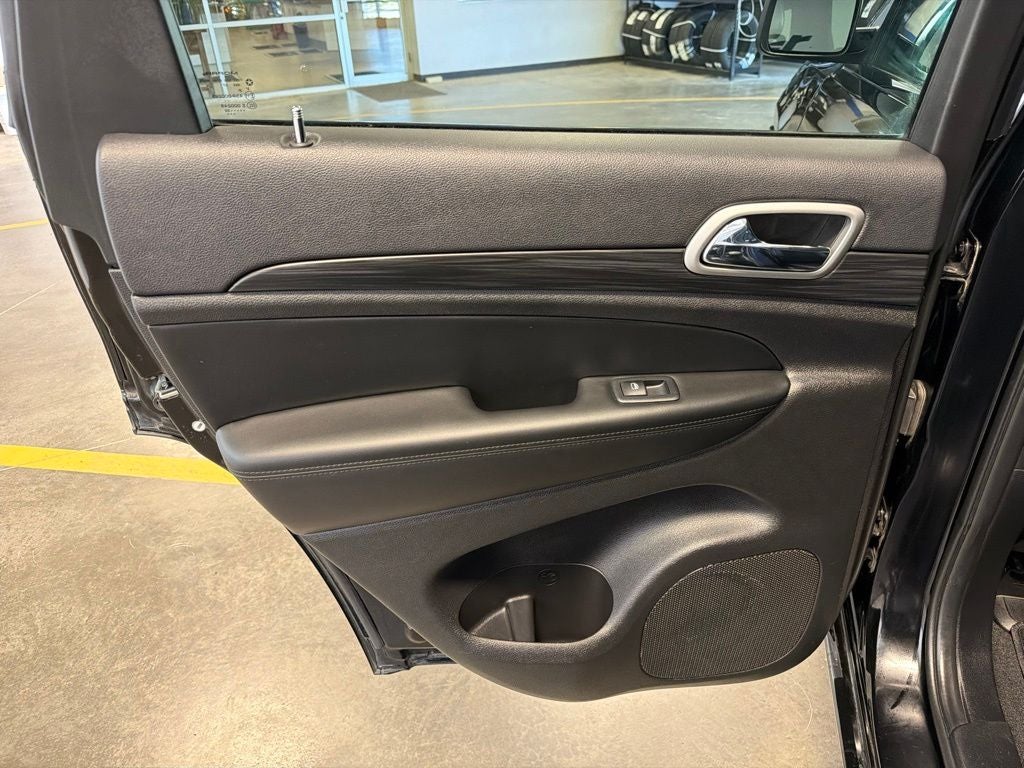 2022 Jeep Grand Cherokee WK Laredo X 2GM Altitude Appearance w/ Tech Pkg