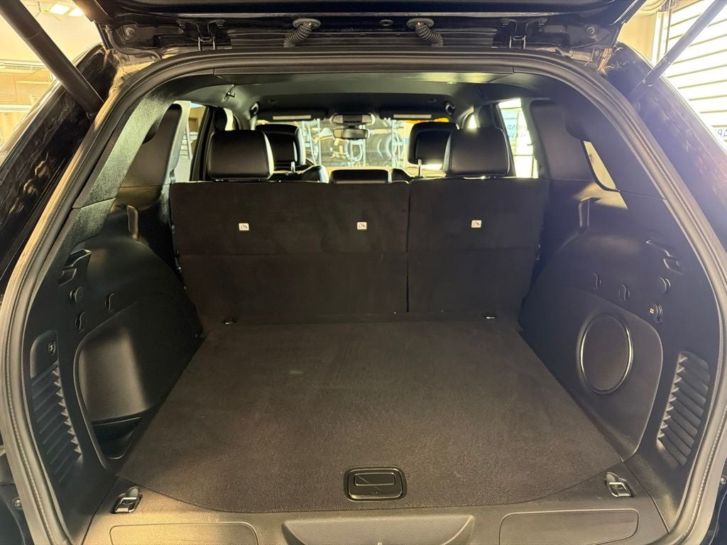 2022 Jeep Grand Cherokee WK Laredo X 2GM Altitude Appearance w/ Tech Pkg