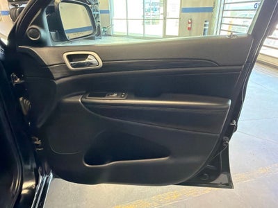 2022 Jeep Grand Cherokee WK Laredo X 2GM Altitude Appearance w/ Tech Pkg