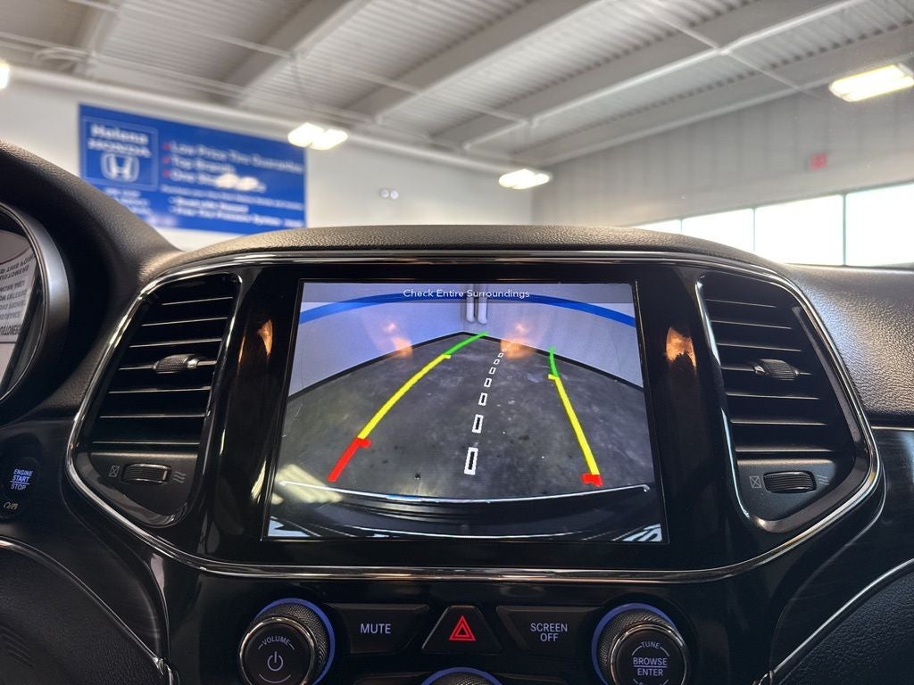 2019 Jeep Grand Cherokee Limited w/ Luxury Group II
