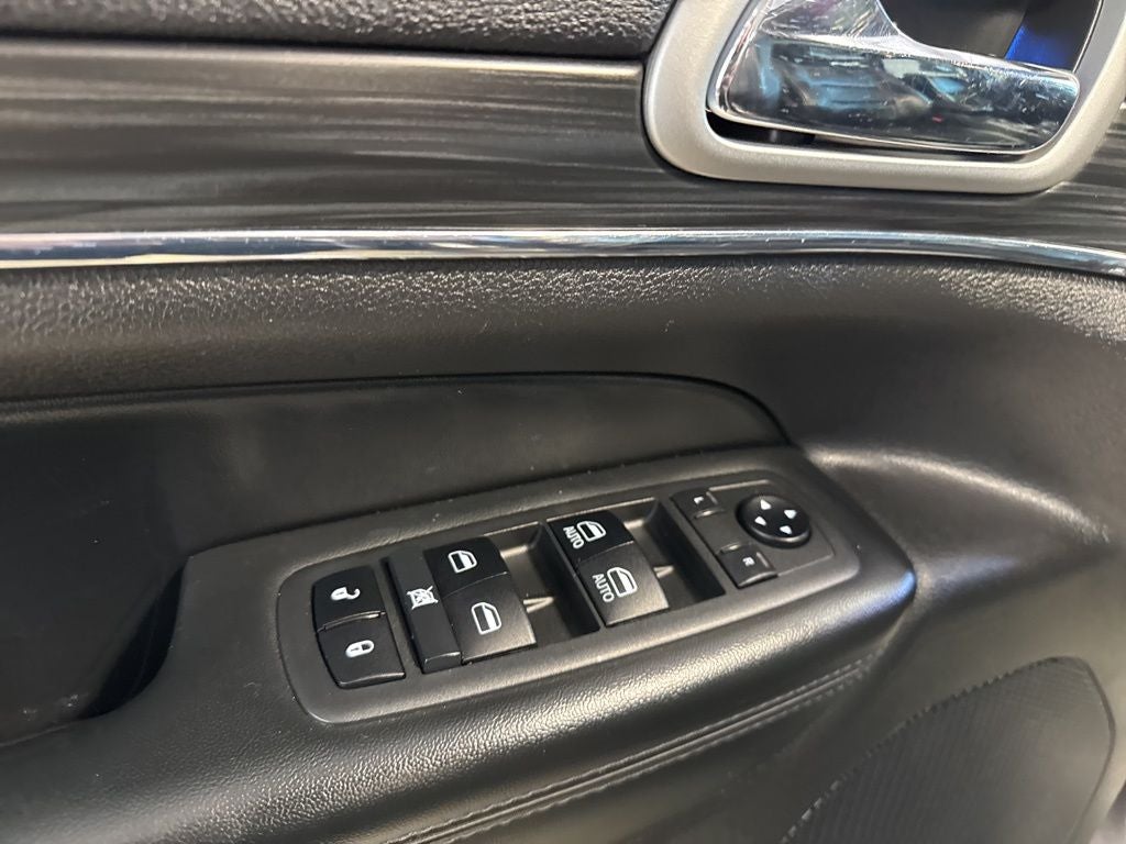 2019 Jeep Grand Cherokee Limited w/ Luxury Group II
