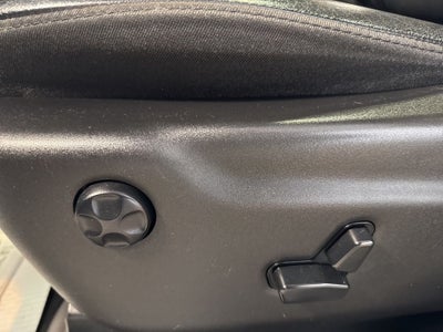 2019 Jeep Grand Cherokee Limited w/ Luxury Group II