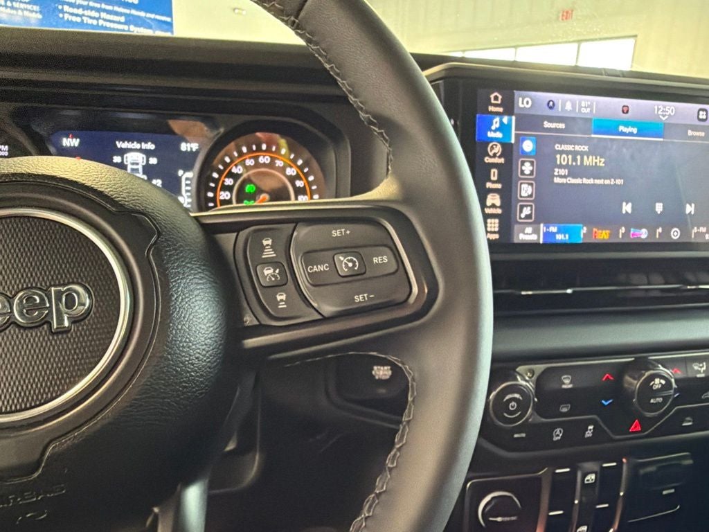 2026 Jeep Gladiator Mojave V6 Hardtop w/ Adaptive Cruise