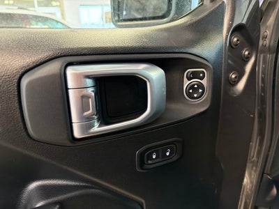 2026 Jeep Gladiator Mojave V6 Hardtop w/ Adaptive Cruise