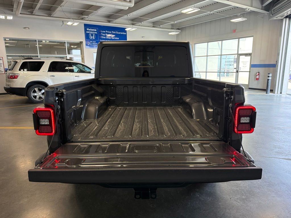 2026 Jeep Gladiator Mojave V6 Hardtop w/ Adaptive Cruise