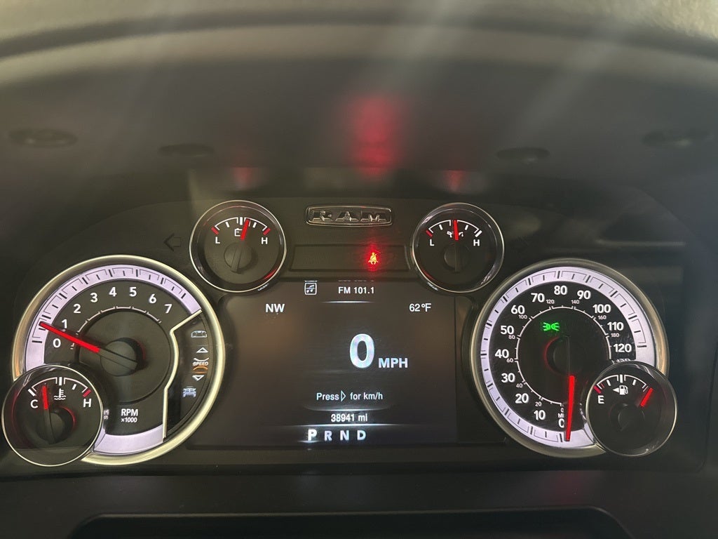 2023 RAM 1500 Classic SLT 29G w/ Trailer & Electronics Group