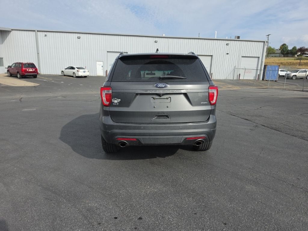 2017 Ford Explorer XLT 202A Sport Appearance Pkg