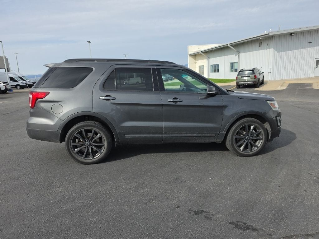 2017 Ford Explorer XLT 202A Sport Appearance Pkg