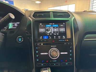 2017 Ford Explorer Limited w/ Adaptive Cruise & Pano Roof