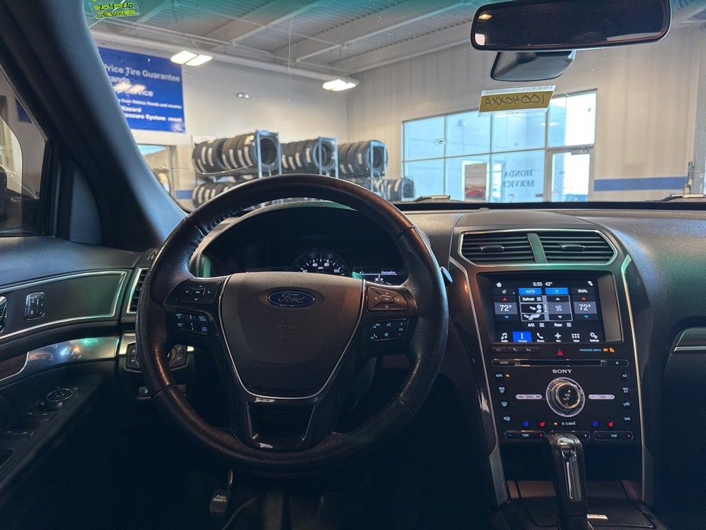 2017 Ford Explorer Limited w/ Adaptive Cruise & Pano Roof