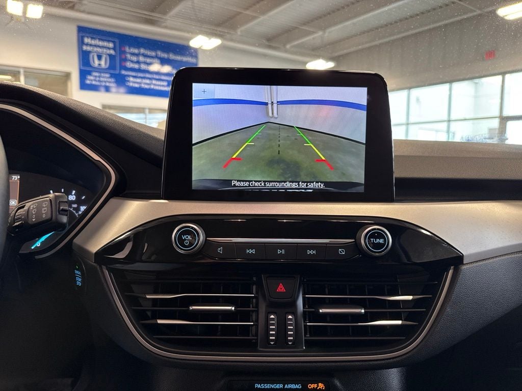 2022 Ford Escape SE w/ Convenience & Cold Weather Pkg