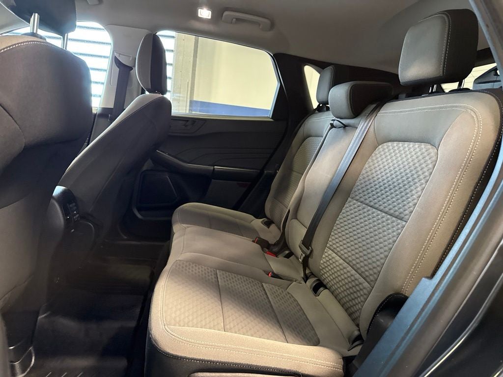 2022 Ford Escape SE w/ Convenience & Cold Weather Pkg