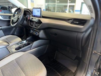 2022 Ford Escape SE w/ Convenience & Cold Weather Pkg