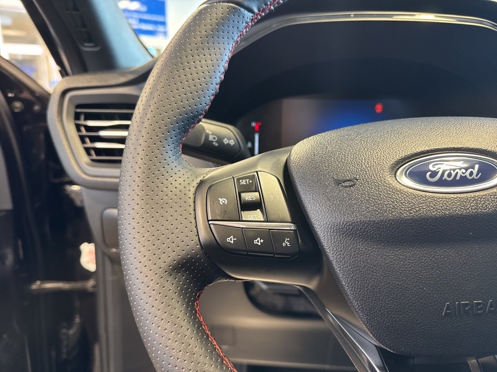 2025 Ford Escape ST-Line AWD