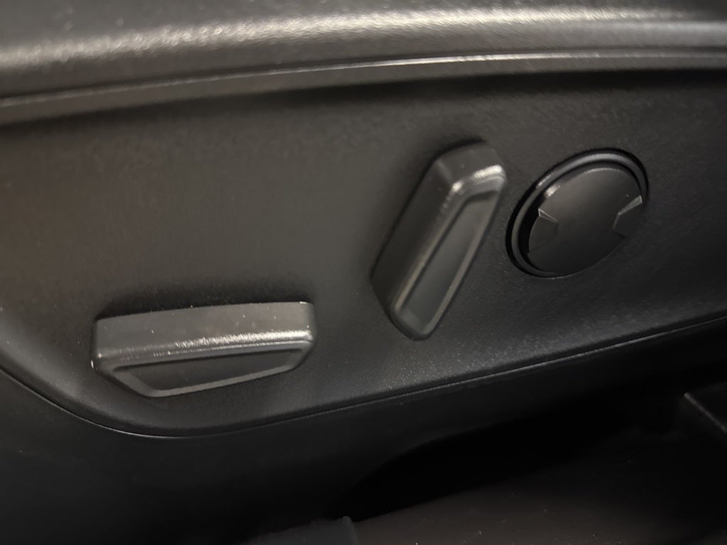 2023 Ford Escape ST-Line w/ Pano Roof & Tech Pkg #1