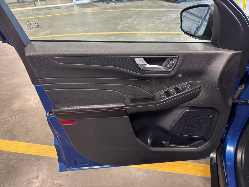 2023 Ford Escape ST-Line w/ Pano Roof & Tech Pkg #1