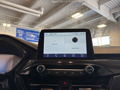 2025 Ford Escape ST-Line AWD w/ BLIS