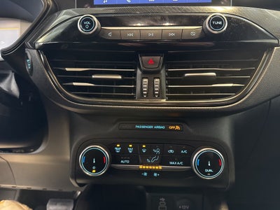 2025 Ford Escape ST-Line AWD w/ BLIS