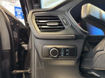 2025 Ford Escape ST-Line AWD w/ BLIS