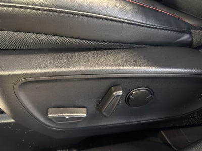 2025 Ford Escape ST-Line AWD w/ BLIS