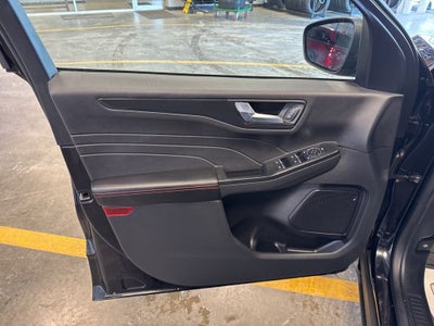 2025 Ford Escape ST-Line AWD w/ BLIS