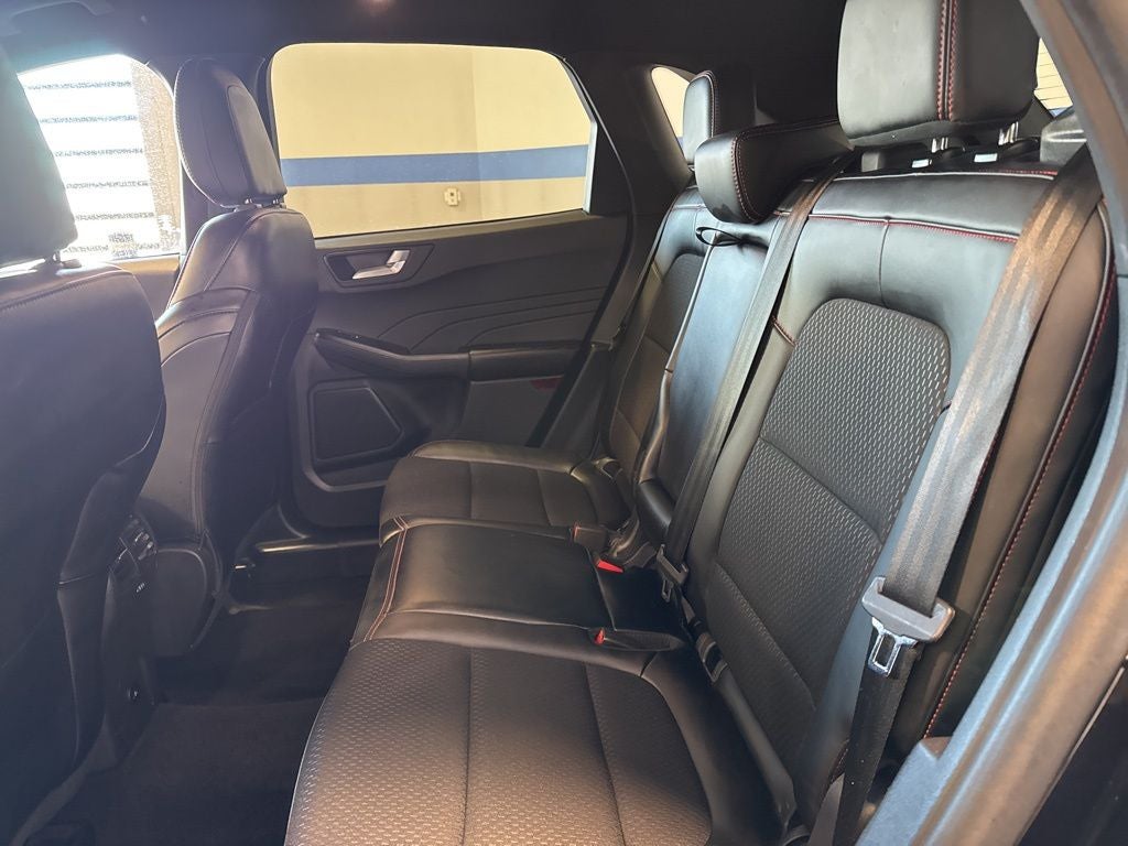 2025 Ford Escape ST-Line AWD w/ BLIS