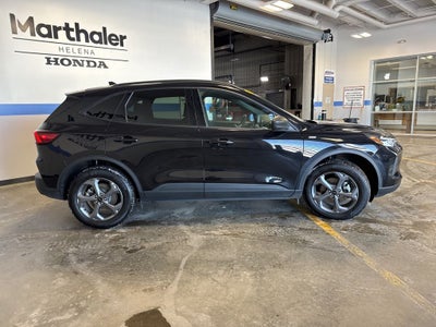 2025 Ford Escape ST-Line AWD w/ BLIS