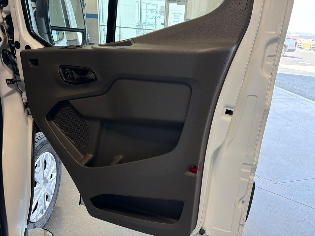 2025 Ford Transit-250 Base 130" WB w/ Exterior Upgrade Pkg 3