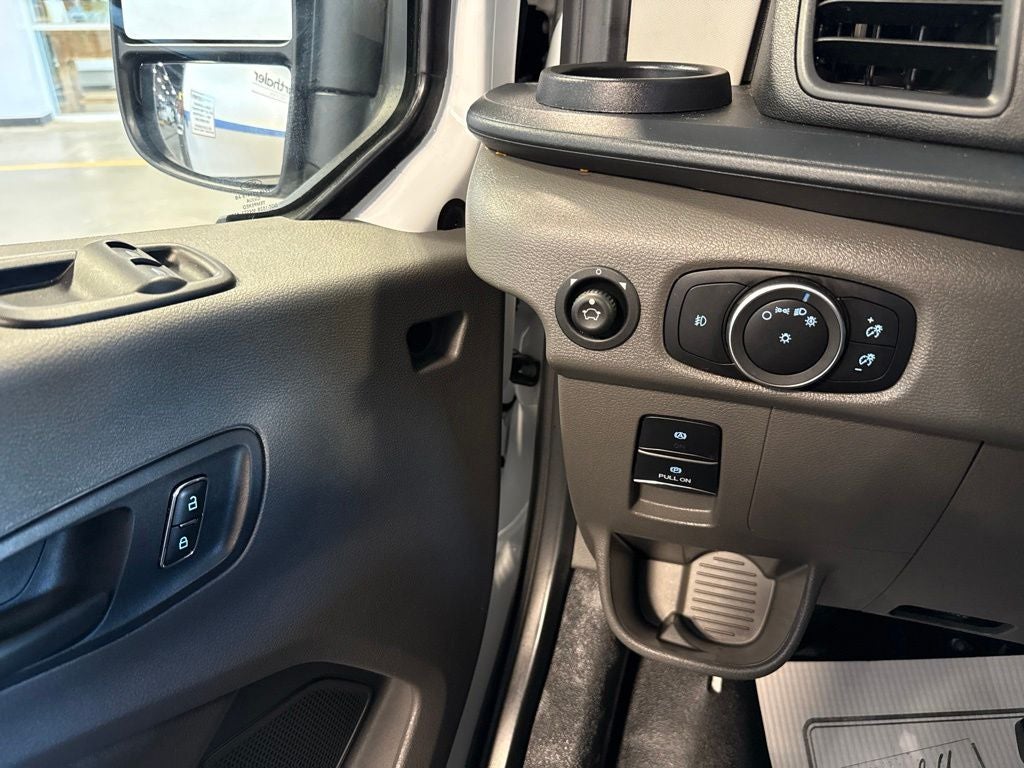 2025 Ford Transit-250 Base 130" WB