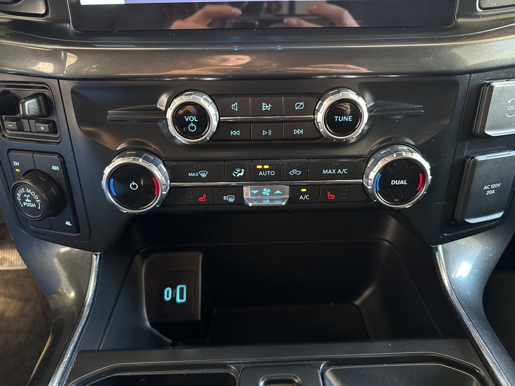 2022 Ford F-150 XLT 145" WB 302A Hybrid