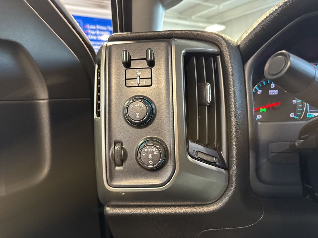 2019 Chevrolet Silverado 2500HD LT 6.0 Gas Alaskan Edition Long Box