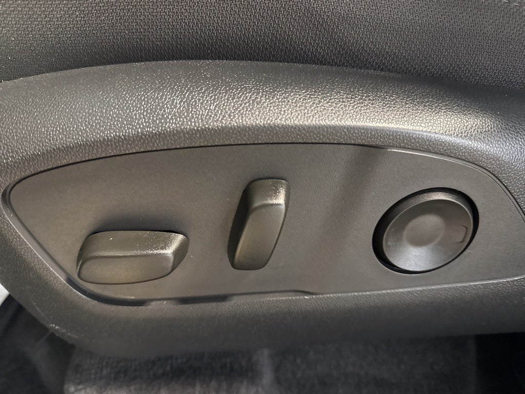 2025 GMC Acadia Elevation w/ Adaptive Cruise