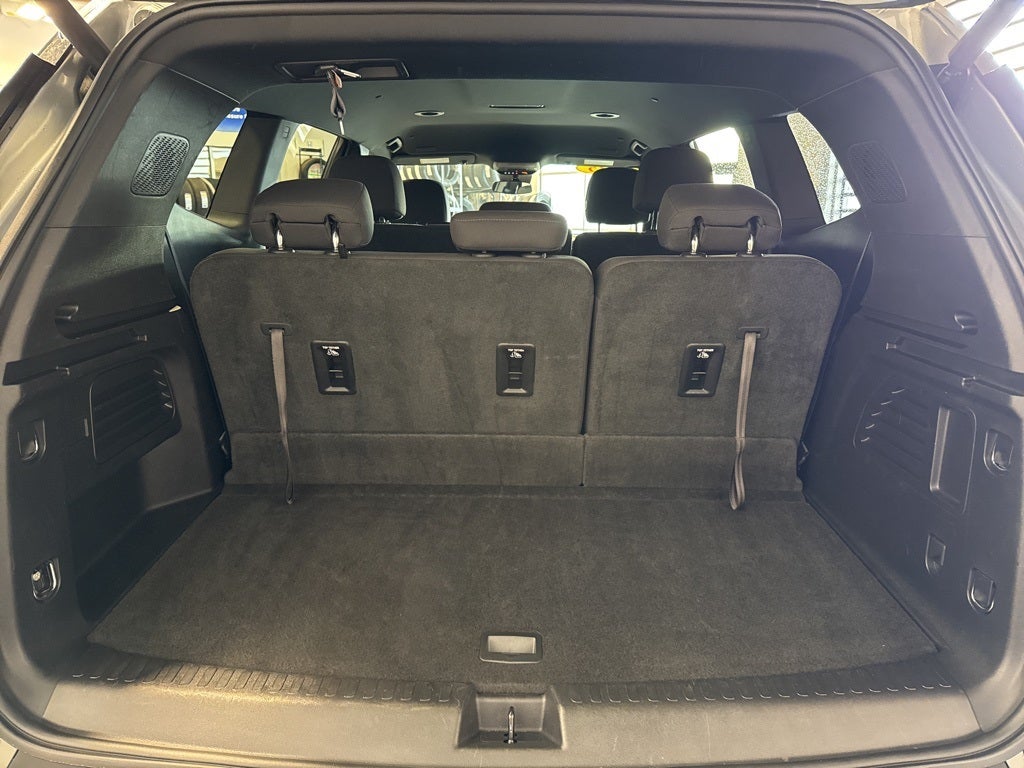 2025 GMC Acadia Elevation w/ Adaptive Cruise