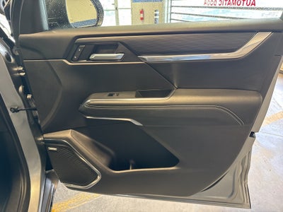 2025 GMC Acadia Elevation w/ Adaptive Cruise