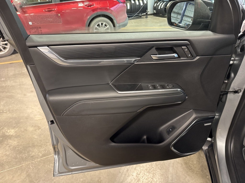 2025 GMC Acadia Elevation w/ Assisted Driving, Driver Convenience * Traileri