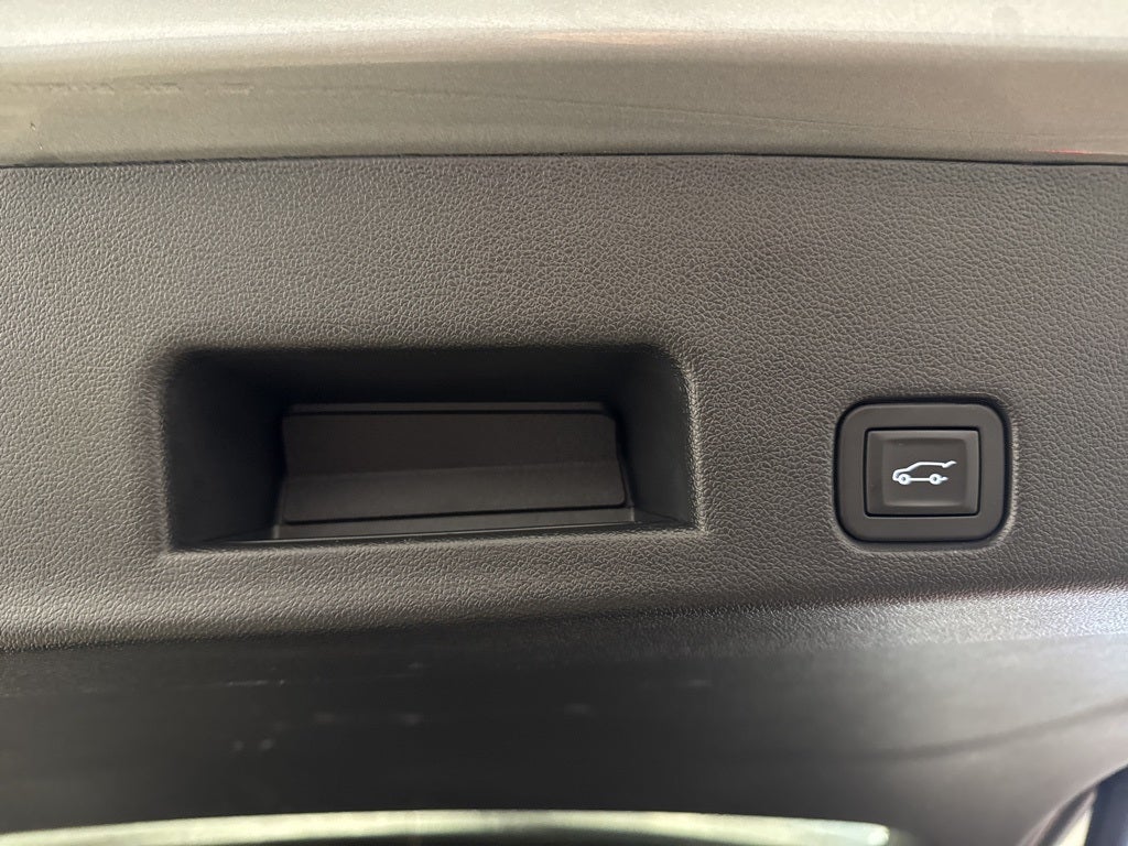 2025 GMC Acadia Elevation w/ Assisted Driving, Driver Convenience * Traileri