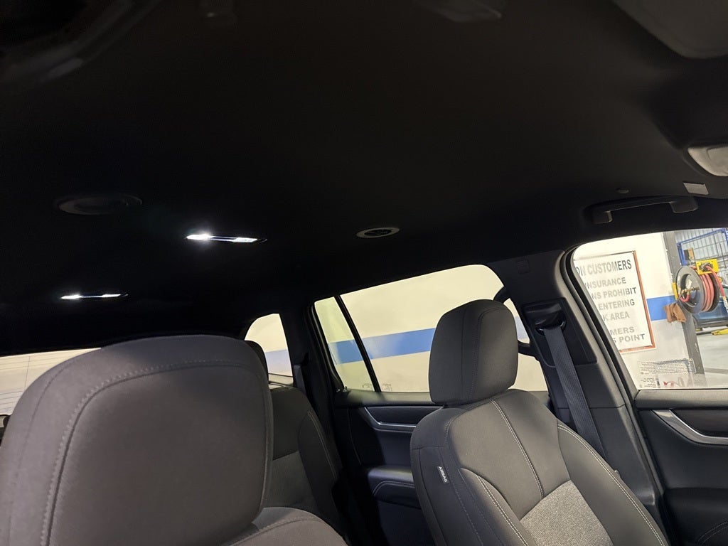 2025 GMC Acadia Elevation w/ Assisted Driving, Driver Convenience * Traileri