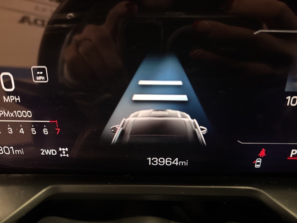 2025 GMC Acadia Elevation