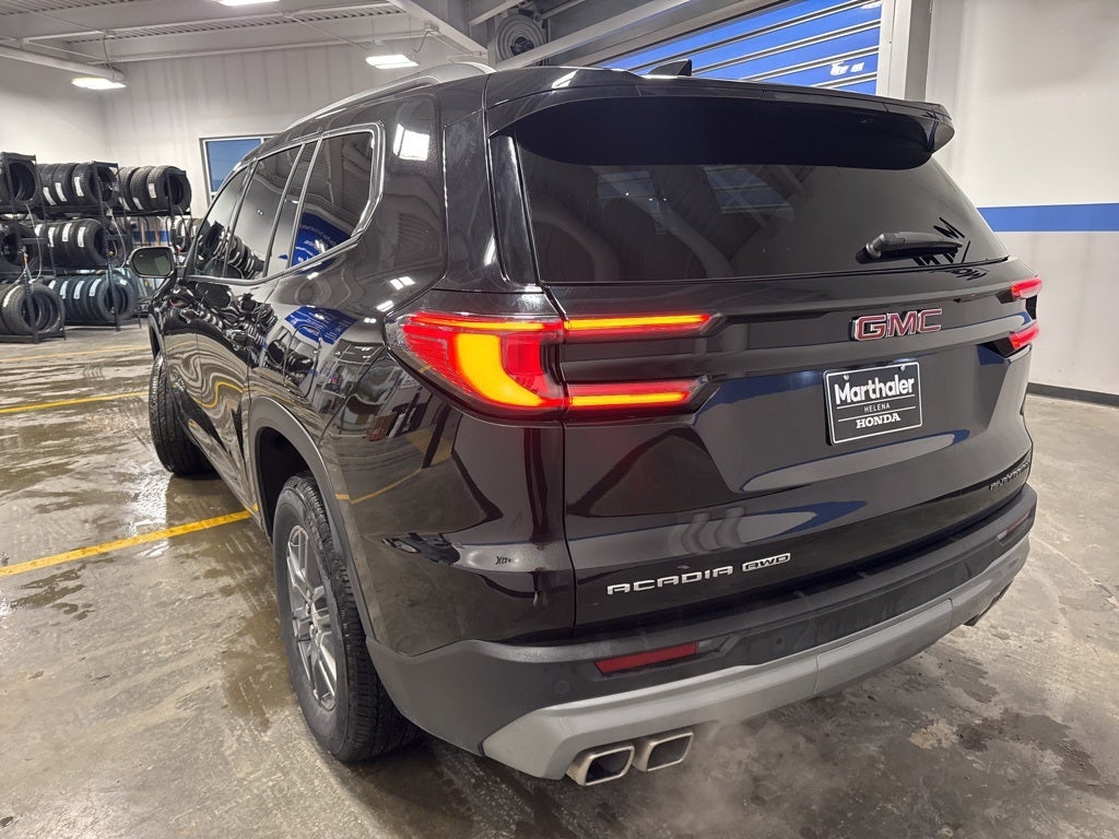 2025 GMC Acadia Elevation