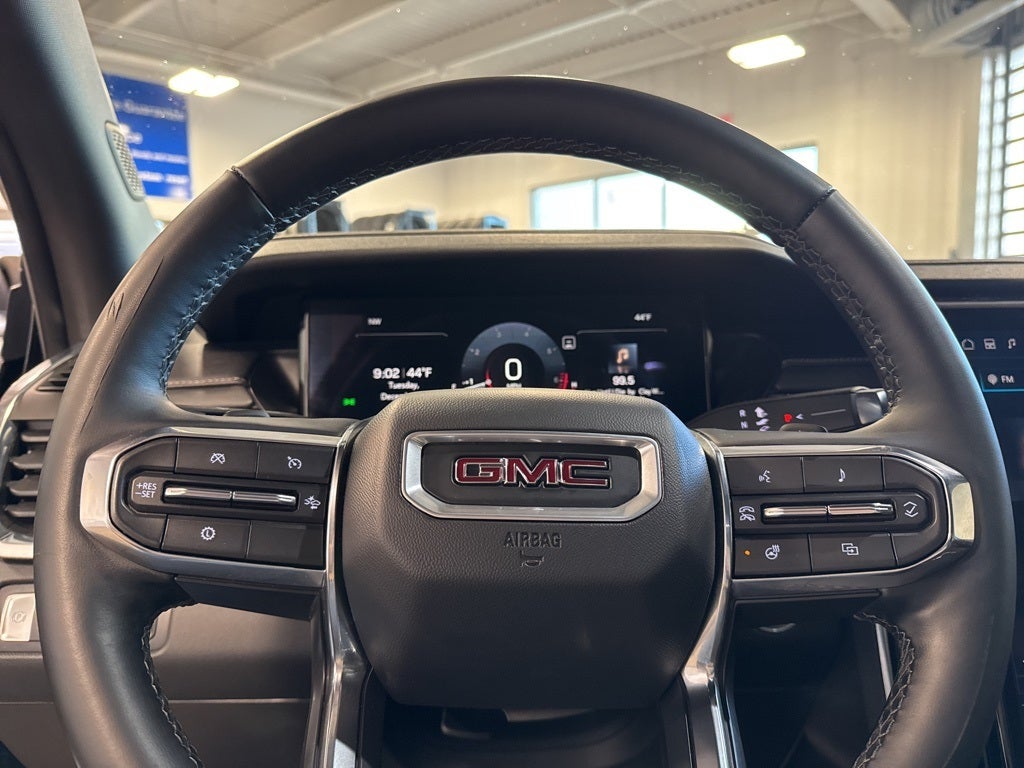 2025 GMC Acadia Elevation w/ Assisted Driving & Trailering Pkg