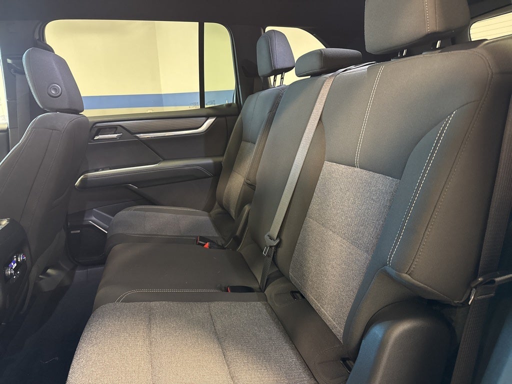 2025 GMC Acadia Elevation w/ Assisted Driving & Trailering Pkg