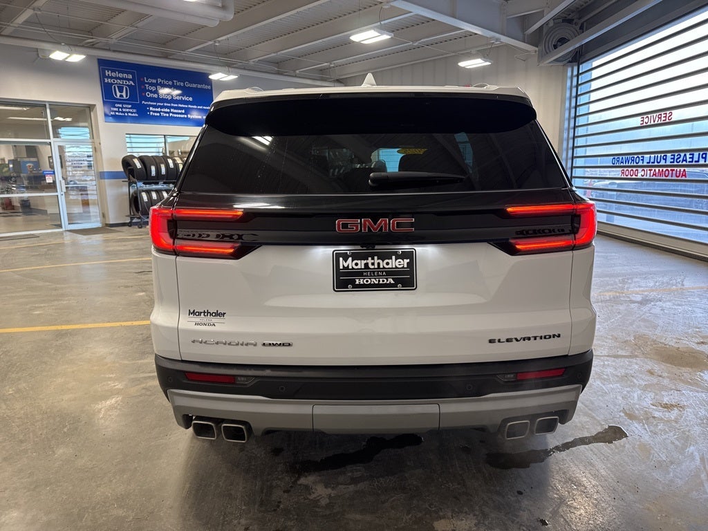 2025 GMC Acadia Elevation