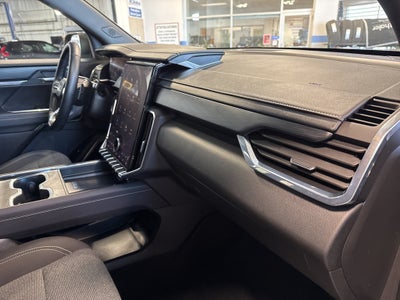 2025 GMC Acadia Elevation w/ Adaptive Cruise