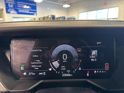 2025 GMC Acadia Elevation 4SD w/ Adaptive Cruise