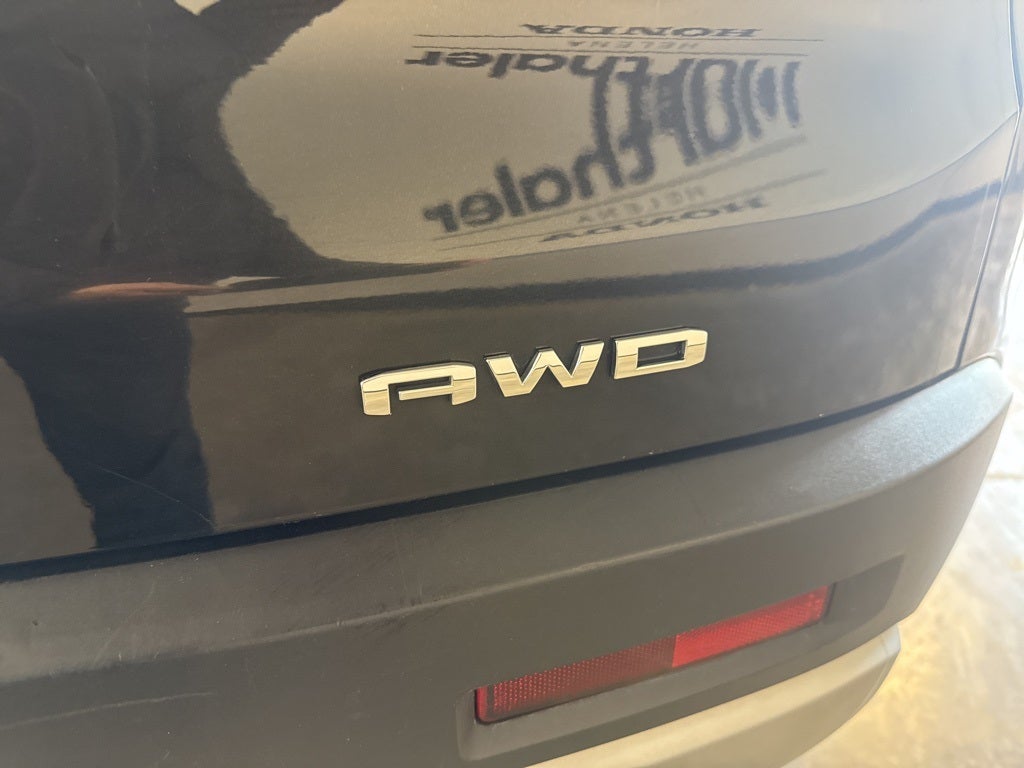 2023 GMC Acadia SLT AWD w/ Driver Convenience Pkg