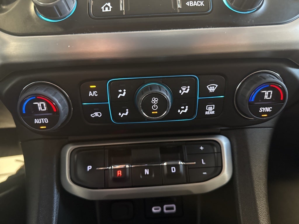 2023 GMC Acadia SLT AWD w/ Driver Convenience Pkg