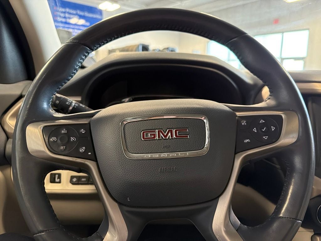2021 GMC Acadia Denali w/ Dual Moonroof